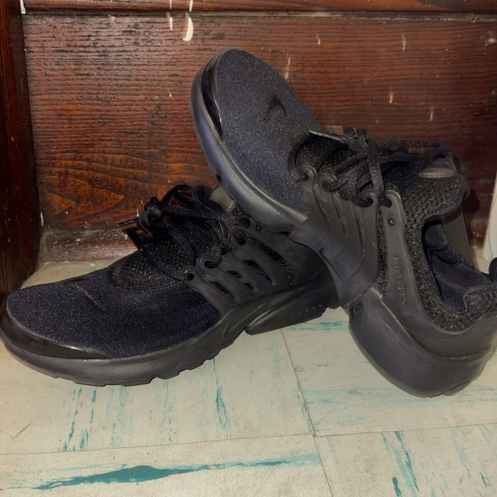 Brand new never worn nike prestos